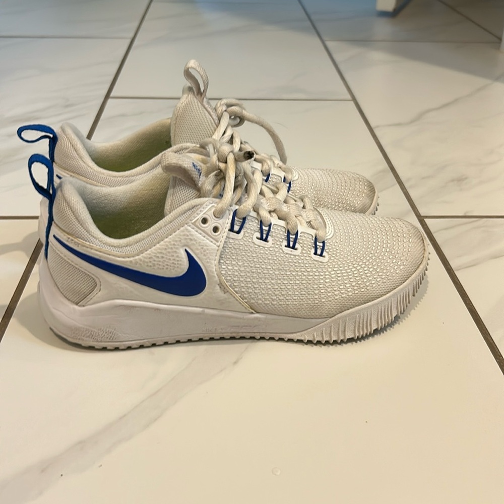 Nike volleyball shoes